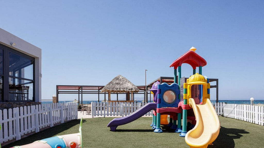 Golden Bay Hotel & Bungalows