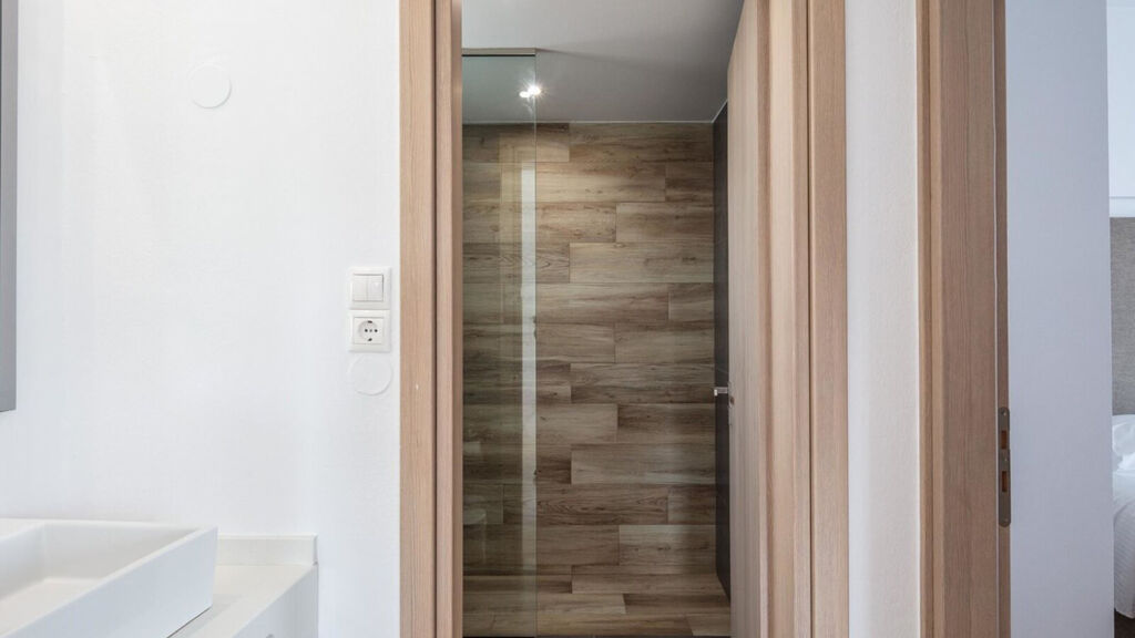 Golden Bay Hotel & Bungalows