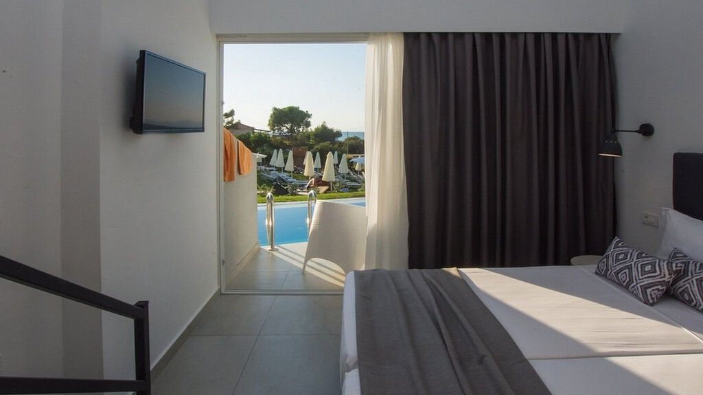 Golden Coast Family Resort