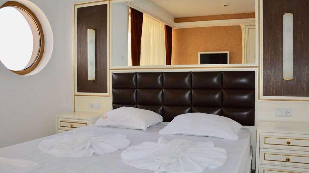 Golden Rainbow Vip Residence Aparthotel