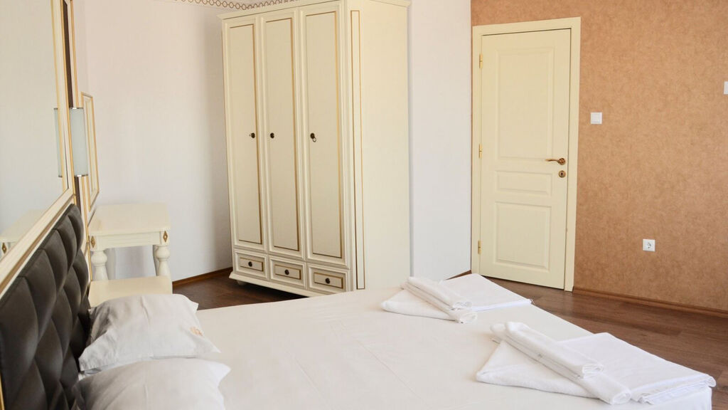 Golden Rainbow Vip Residence Aparthotel