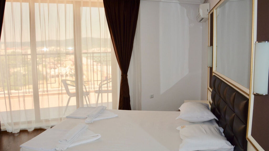 Golden Rainbow Vip Residence Aparthotel