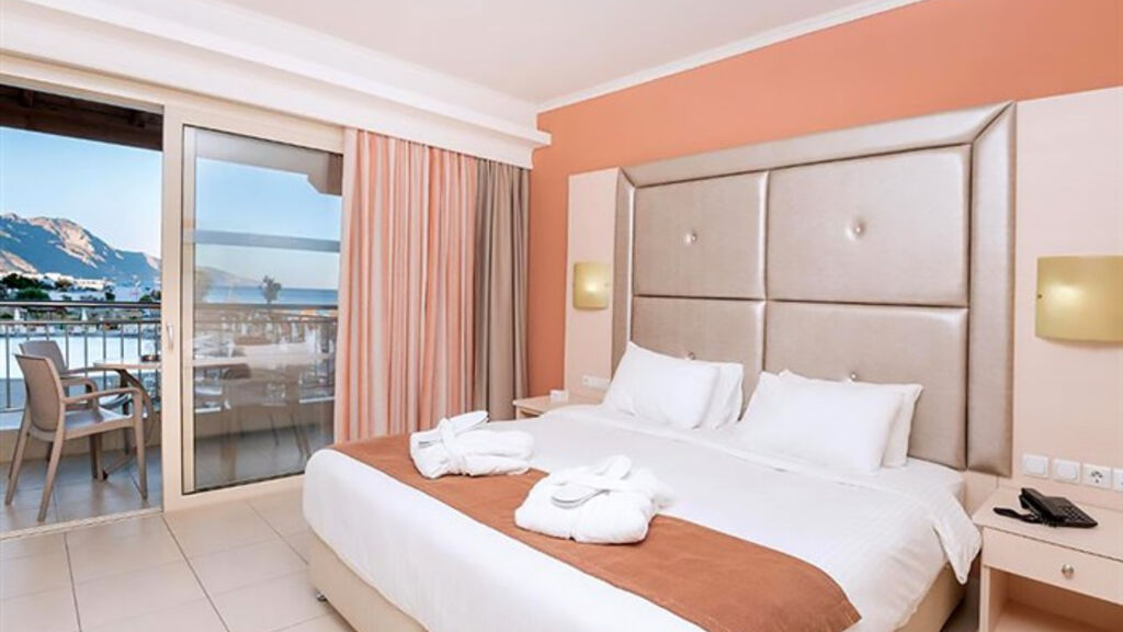 Grand Blue Beach