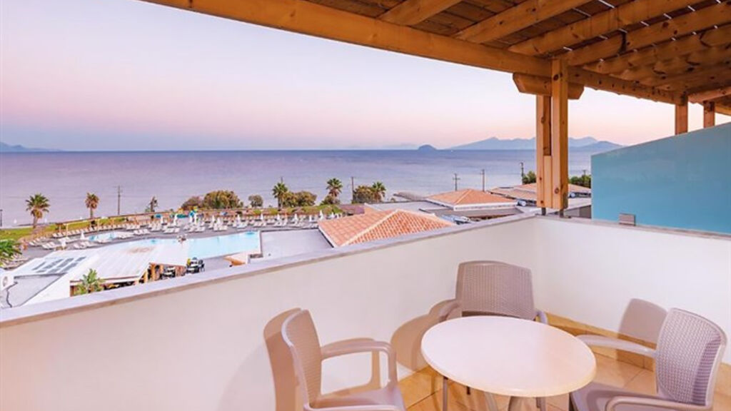 Grand Blue Beach