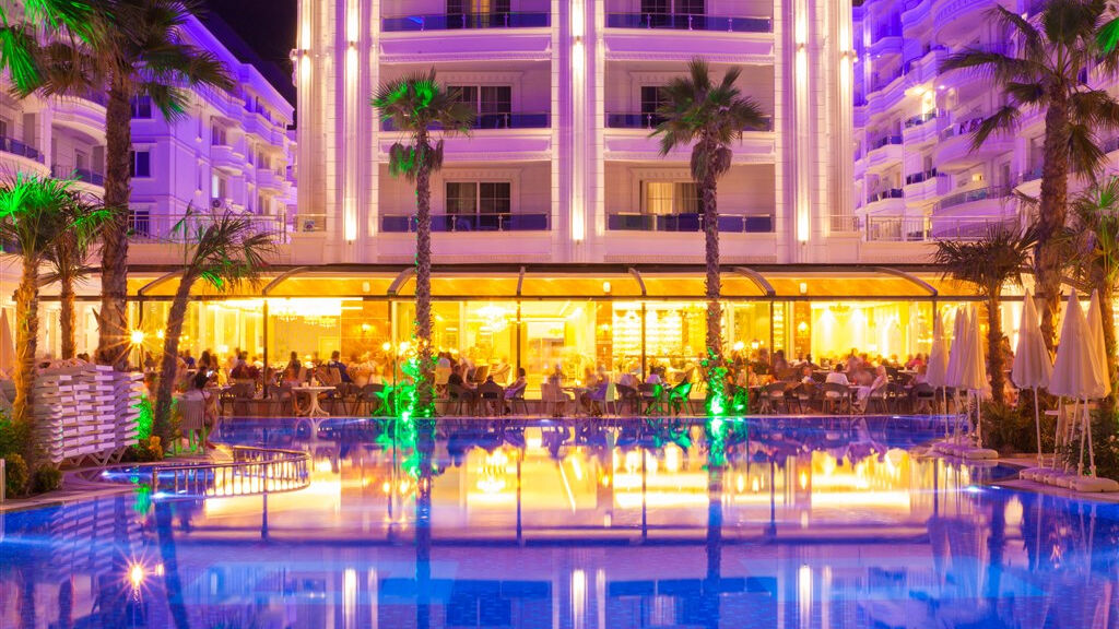 Grand Blue Fafa Resort