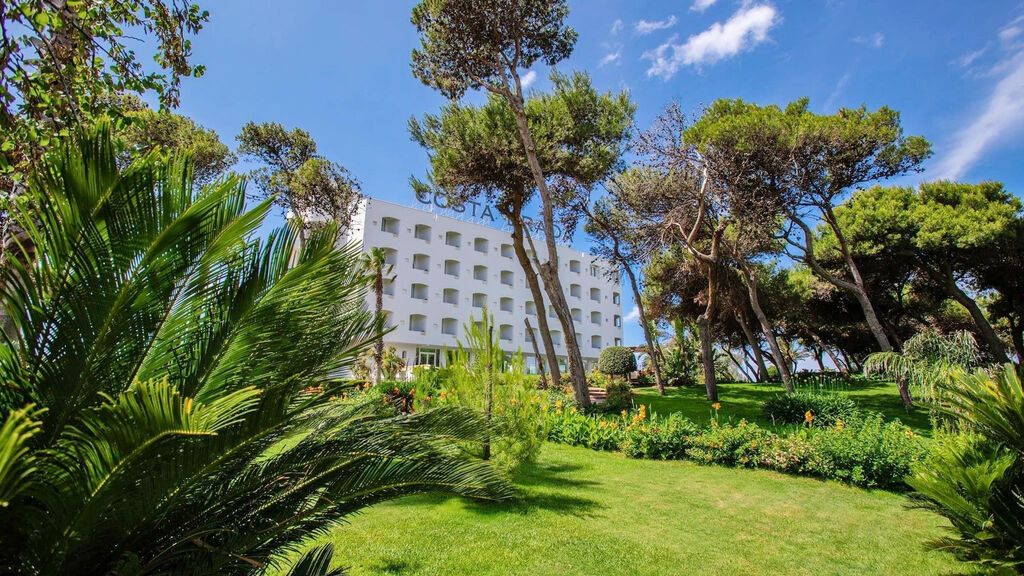 Grand Hotel Costa Brada