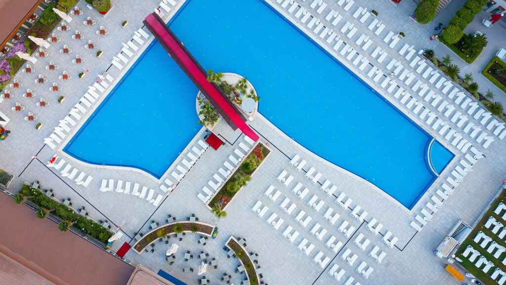 Grand Park Lara