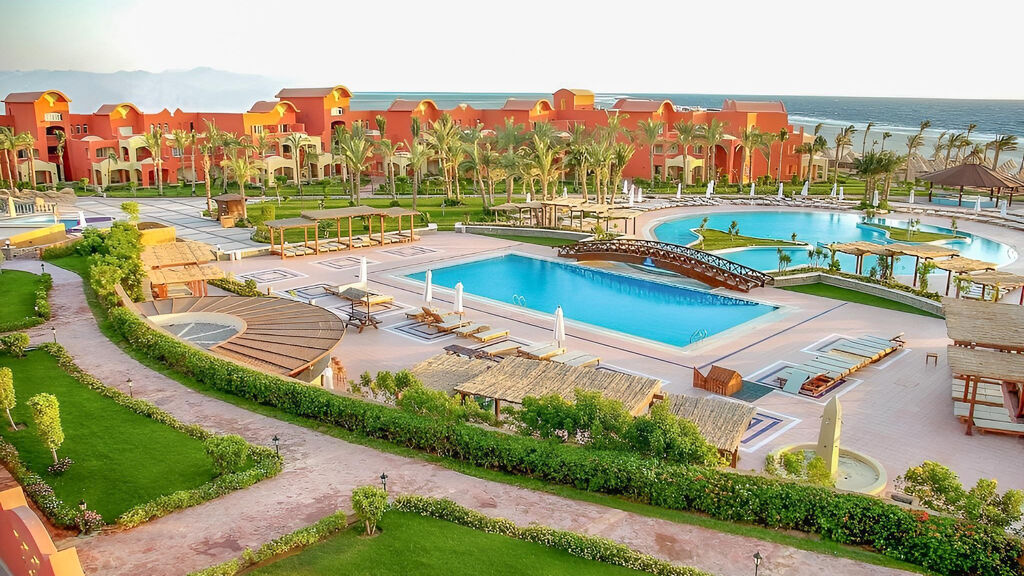Grand Plaza Resort
