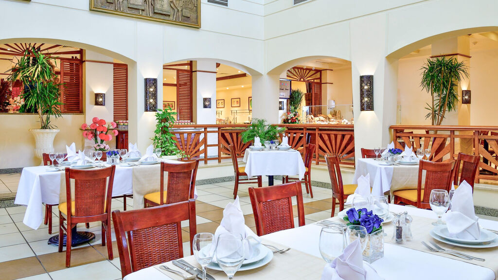 Grand Plaza Resort