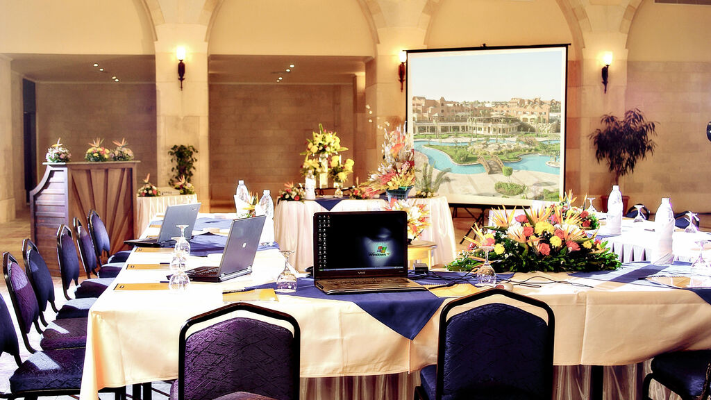 Grand Plaza Resort