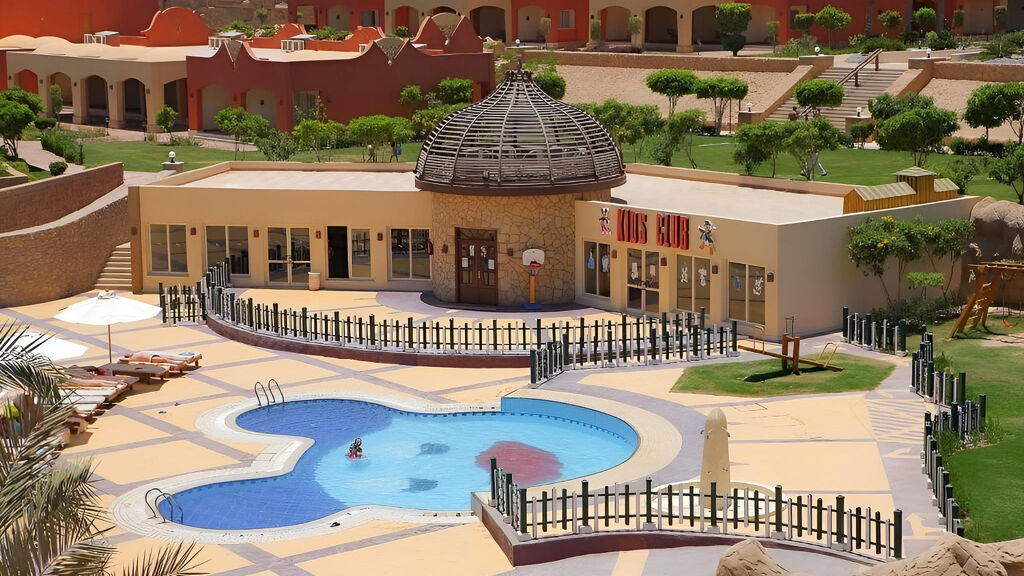 Grand Plaza Resort