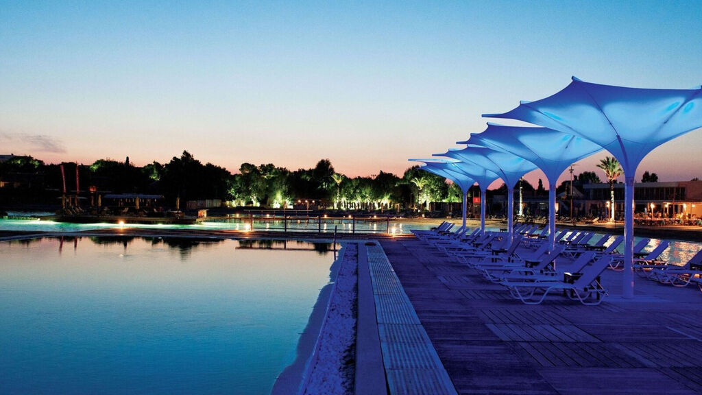 Grand Resort Lagonissi