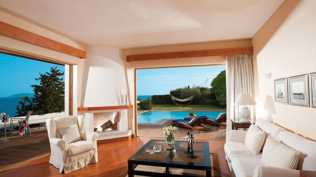 Grand Resort Lagonissi