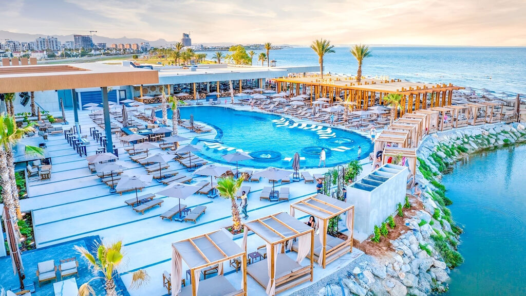 Grand Sapphire Resort