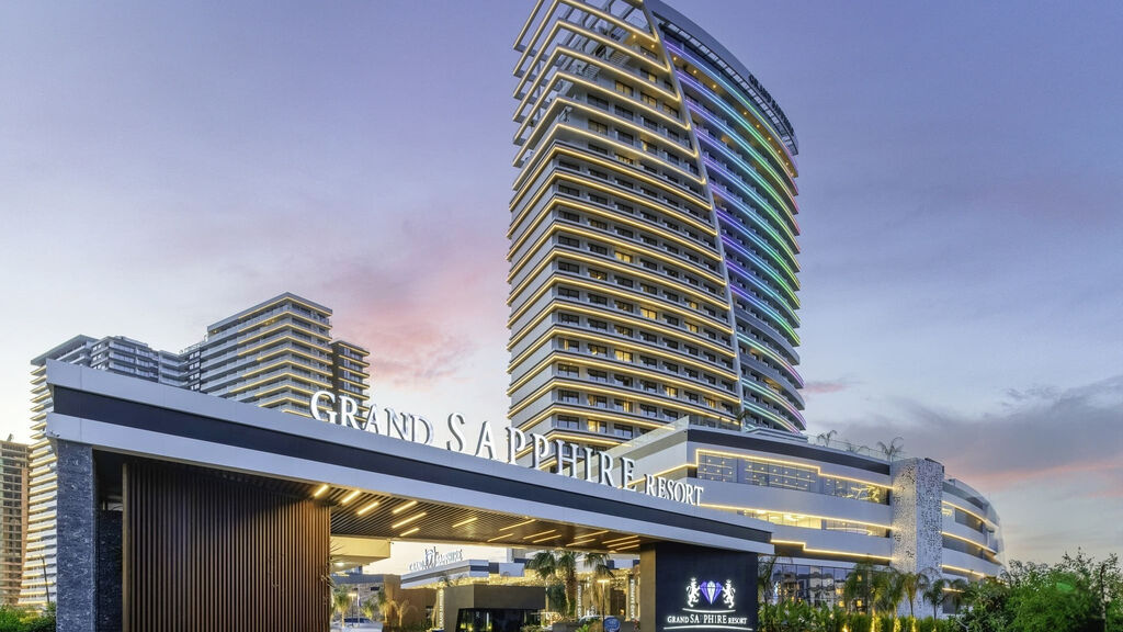 Grand Sapphire Resort