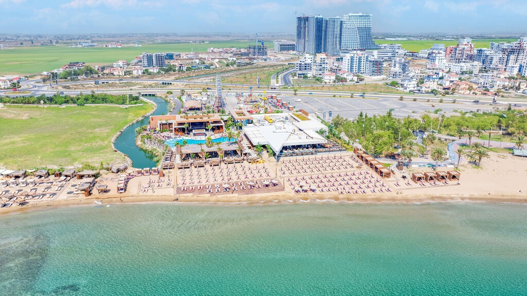 Grand Sapphire Resort