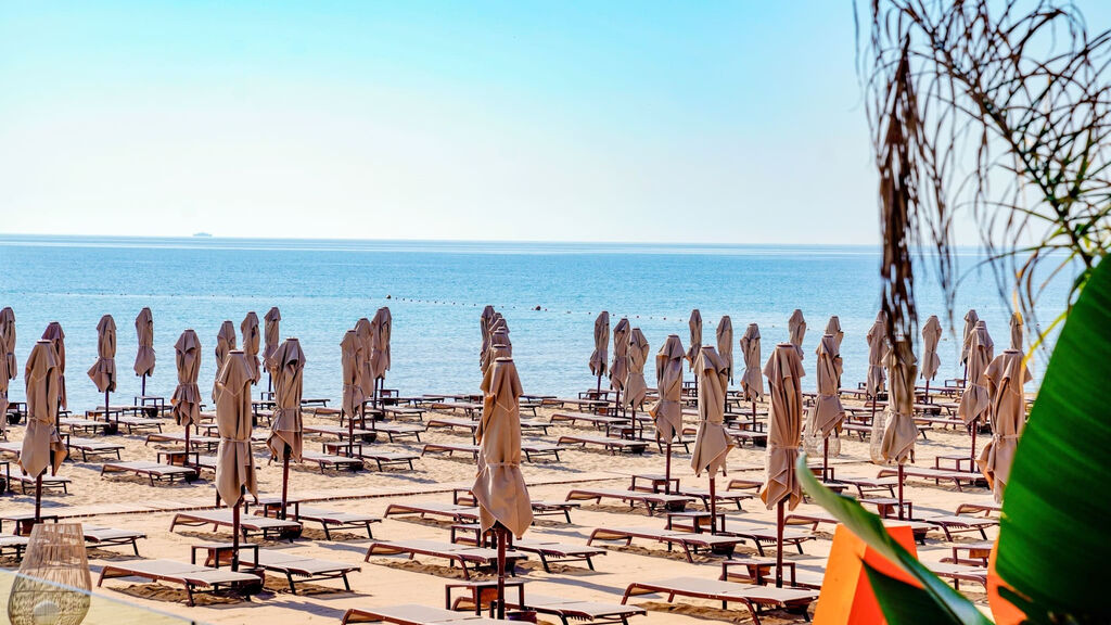 Grand Sapphire Resort