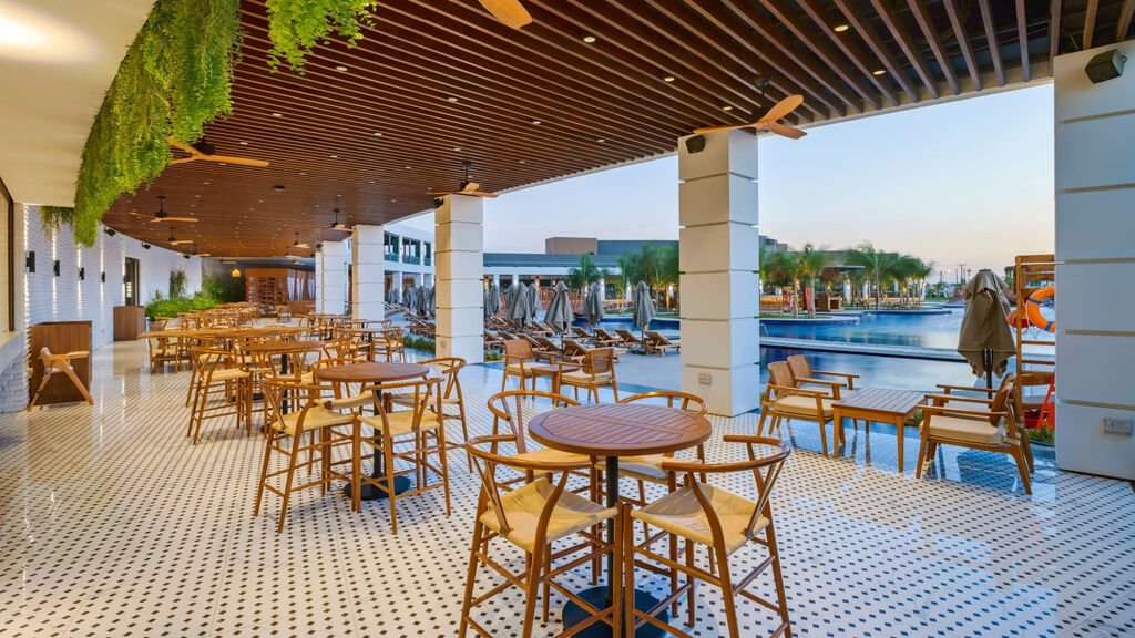 Grand Sapphire Resort