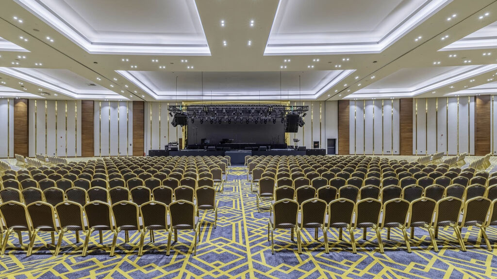 Grand Sapphire Resort