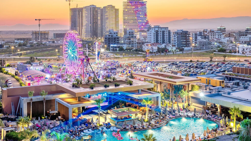 Grand Sapphire Resort