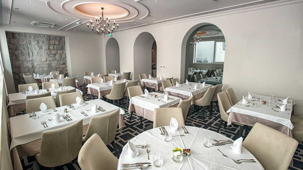 Grand Hotel Slavija