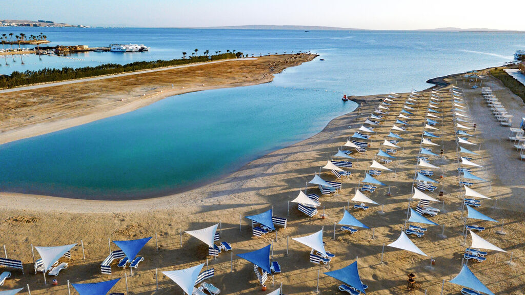 Gravity Hotel & Aqua Park