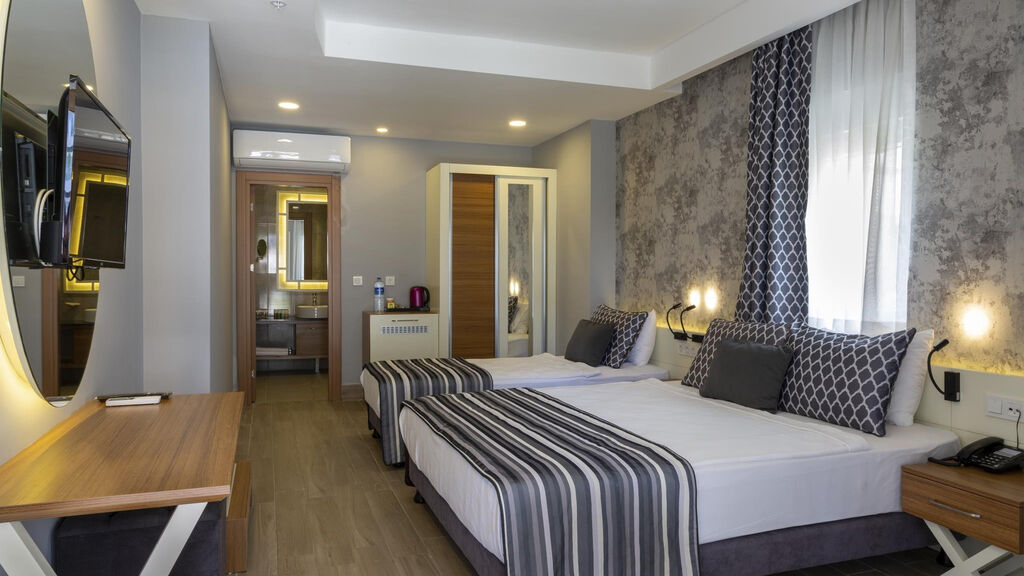 Greenwood Suites Resort