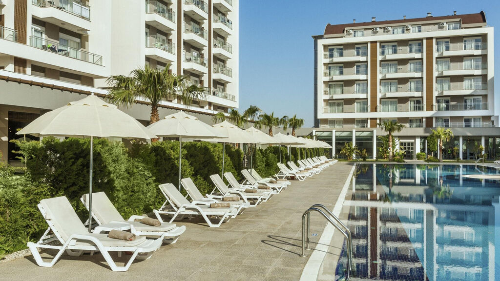 Greenwood Suites Resort