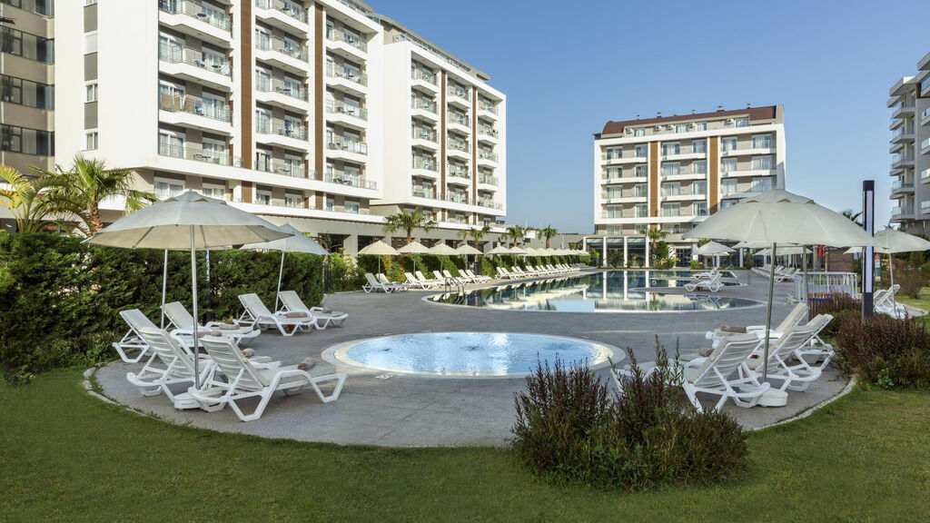 Greenwood Suites Resort