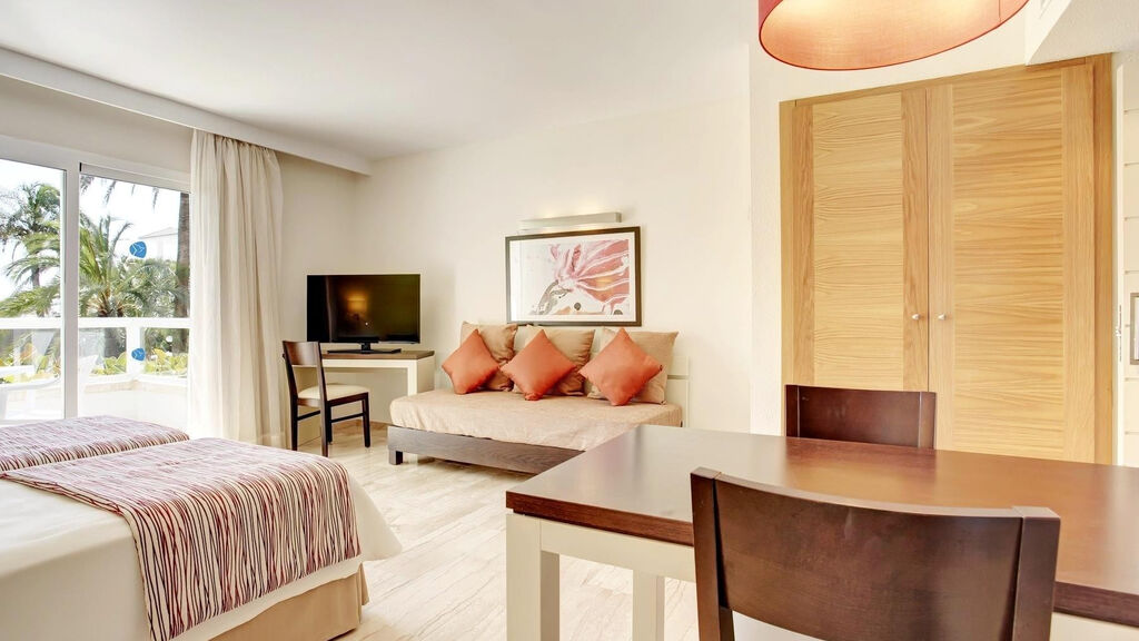 Grupotel Alcudia Suite