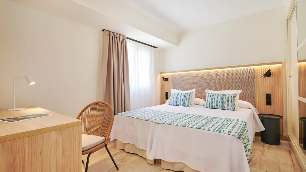 Grupotel Mar De Menorca