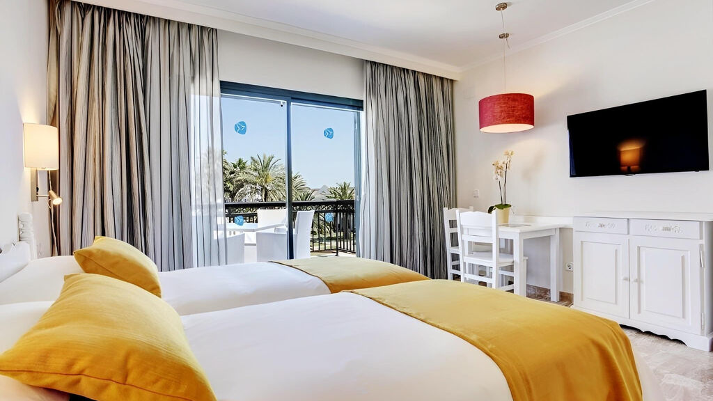 Grupotel Mar De Menorca