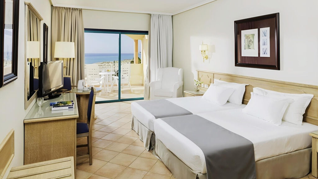 H10 Playa Esmeralda