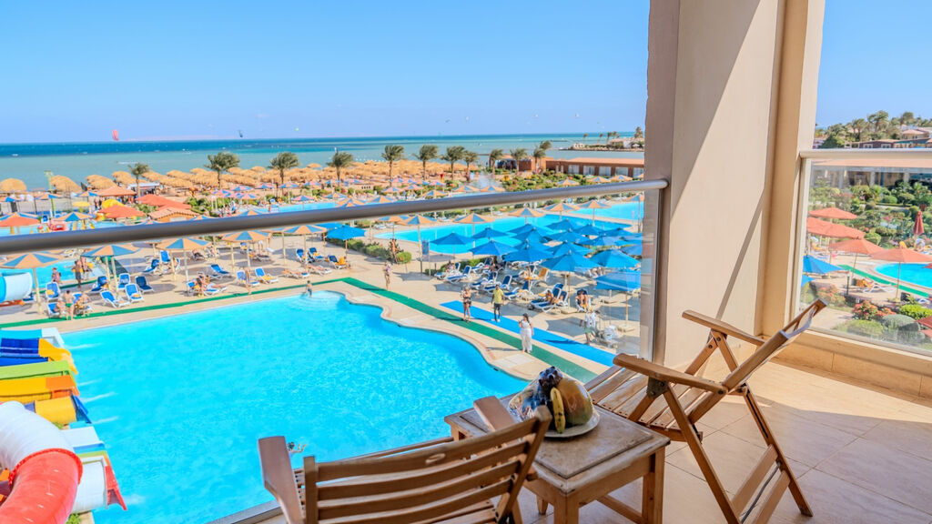 Hawaii Paradise Aqua Park Resort