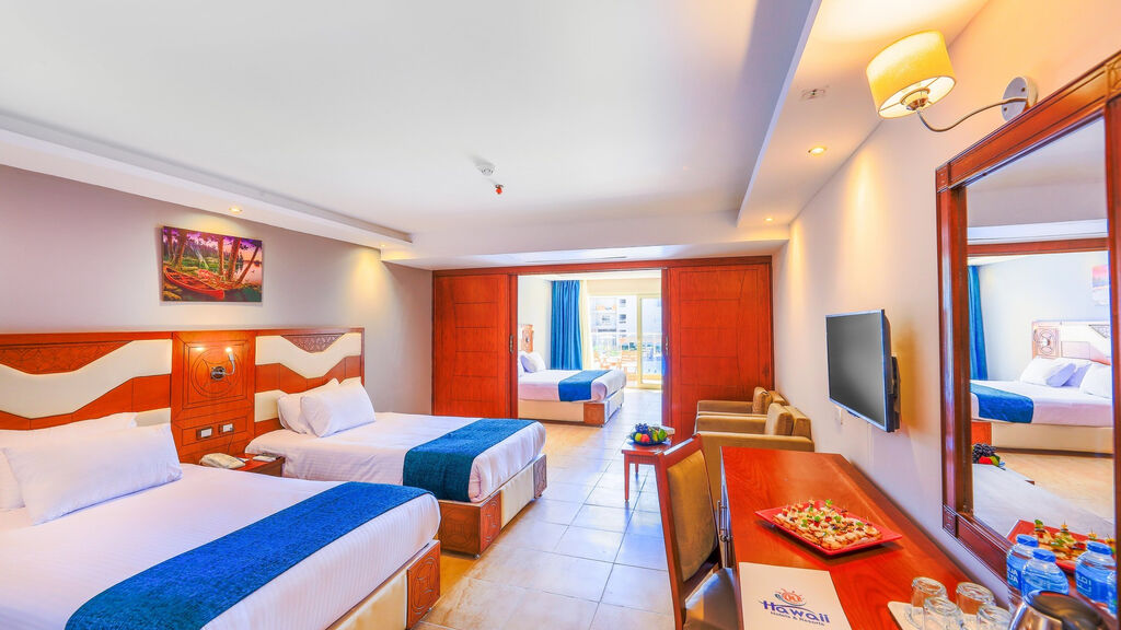 Hawaii Paradise Aqua Park Resort