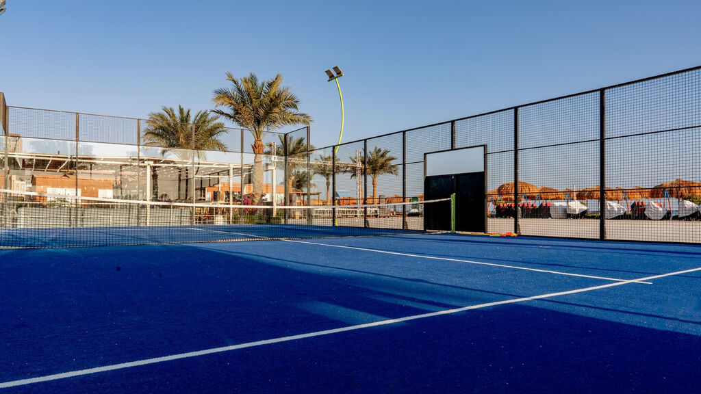 Hawaii Paradise Aqua Park Resort