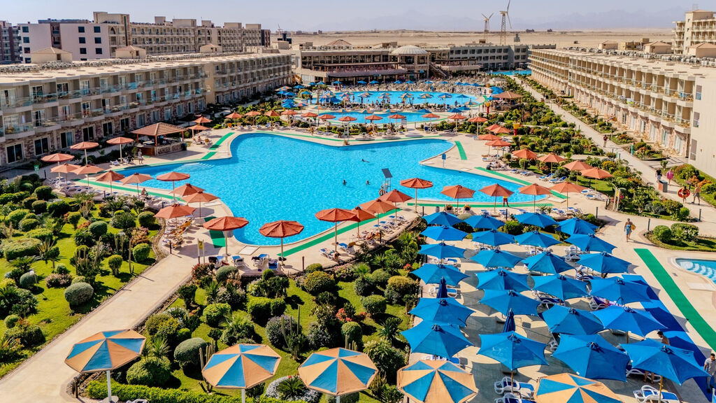 Hawaii Paradise Aqua Park Resort