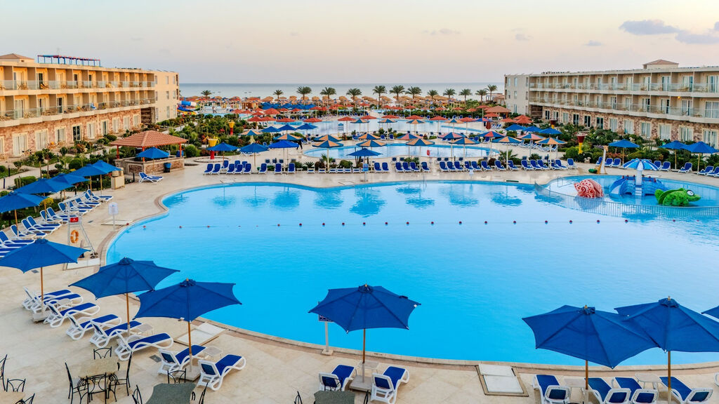 Hawaii Paradise Aqua Park Resort