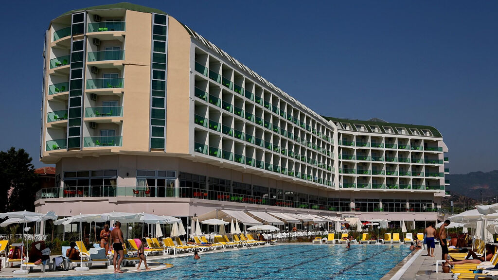 Hedef Beach Resort