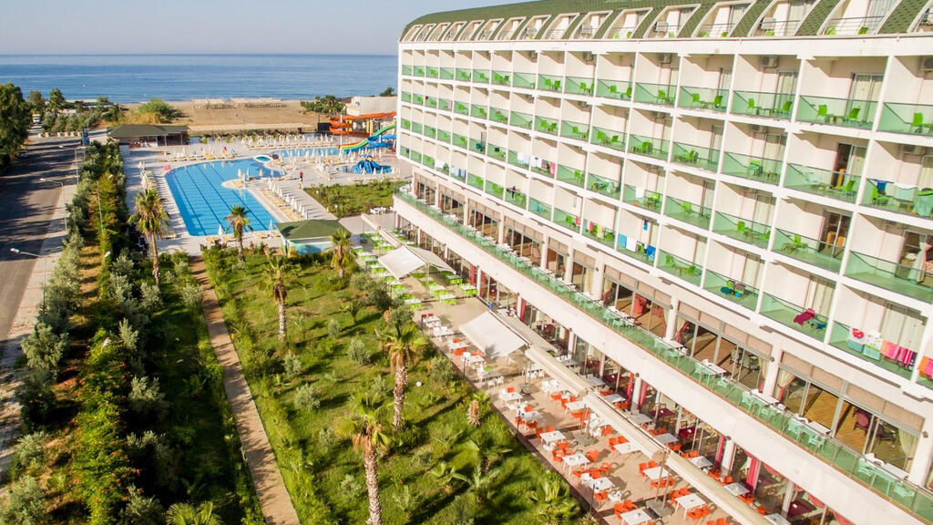 Hedef Beach Resort