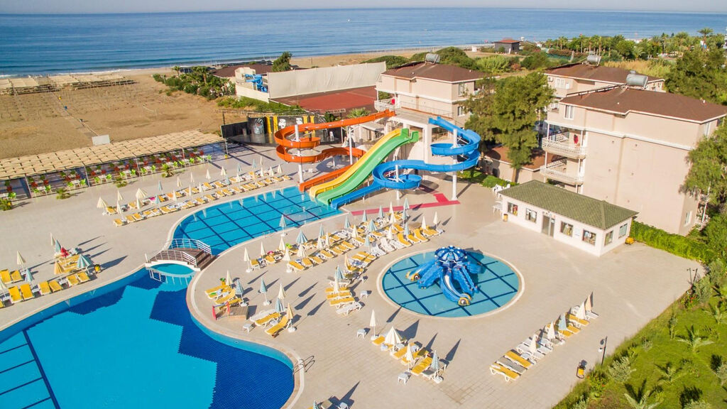 Hedef Beach Resort