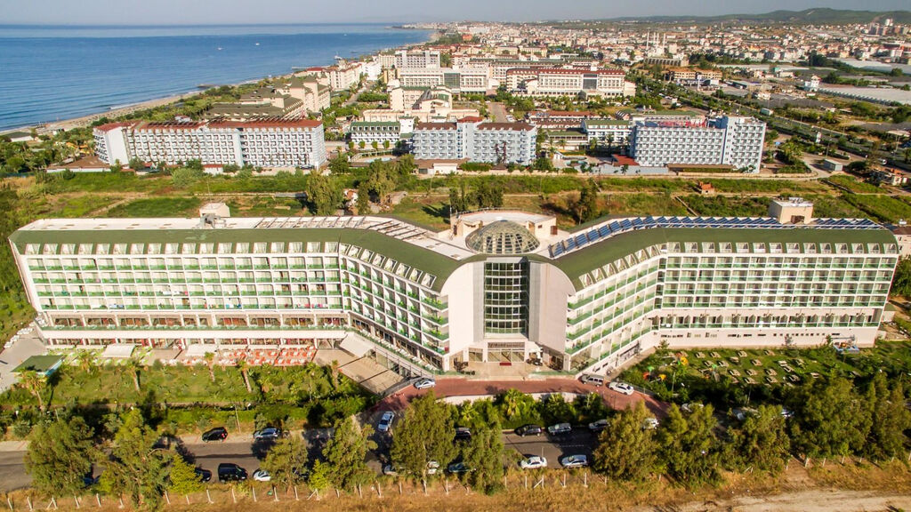 Hedef Beach Resort