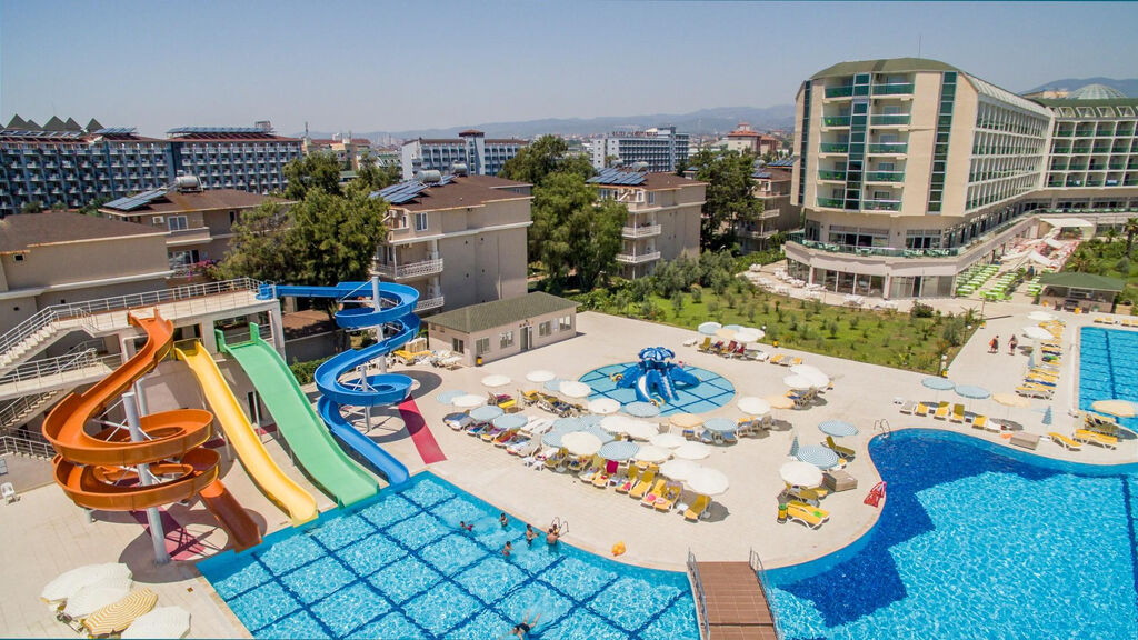 Hedef Beach Resort