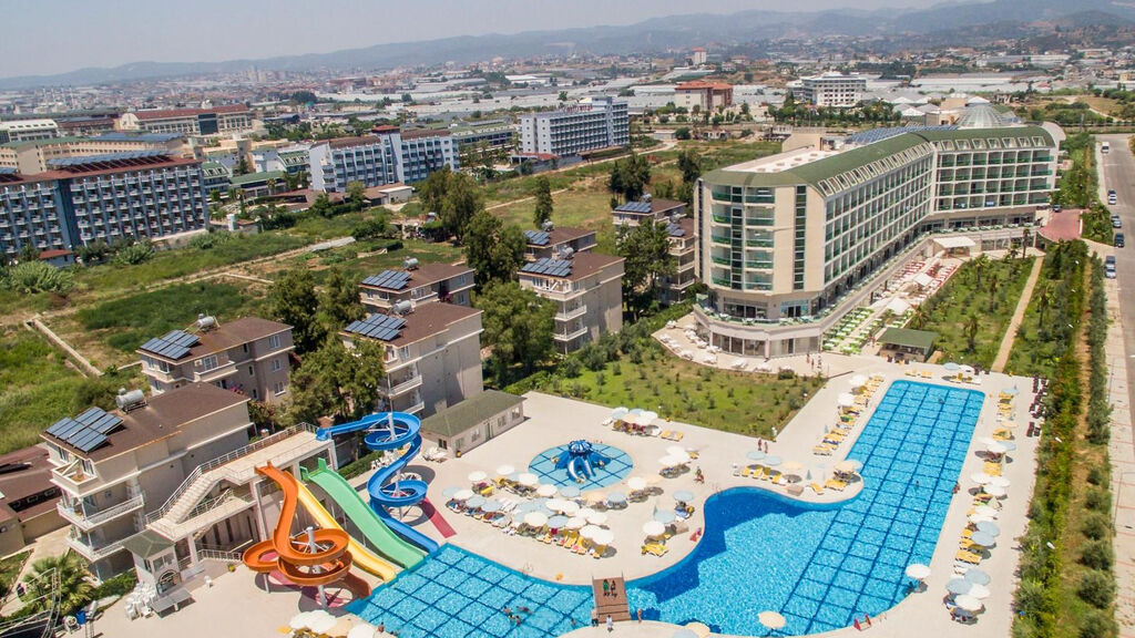 Hedef Beach Resort