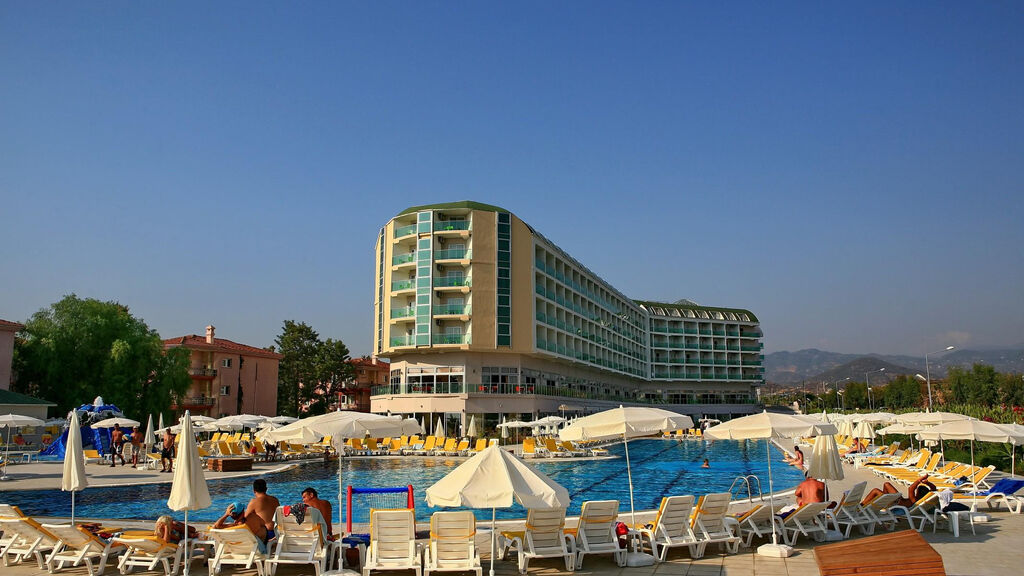 Hedef Beach Resort