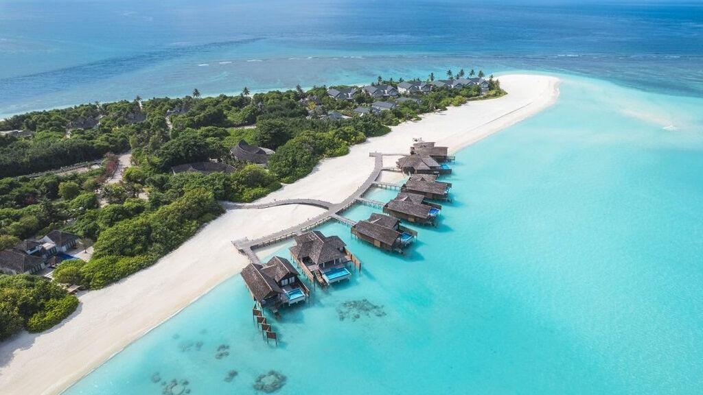 Hideaway Beach Resort & Spa Maldives
