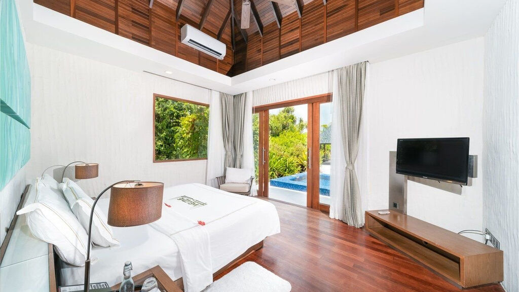 Hideaway Beach Resort & Spa Maldives