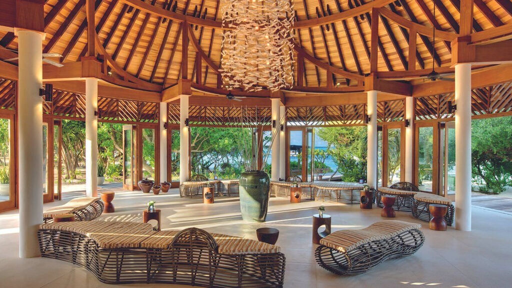 Hideaway Beach Resort & Spa Maldives