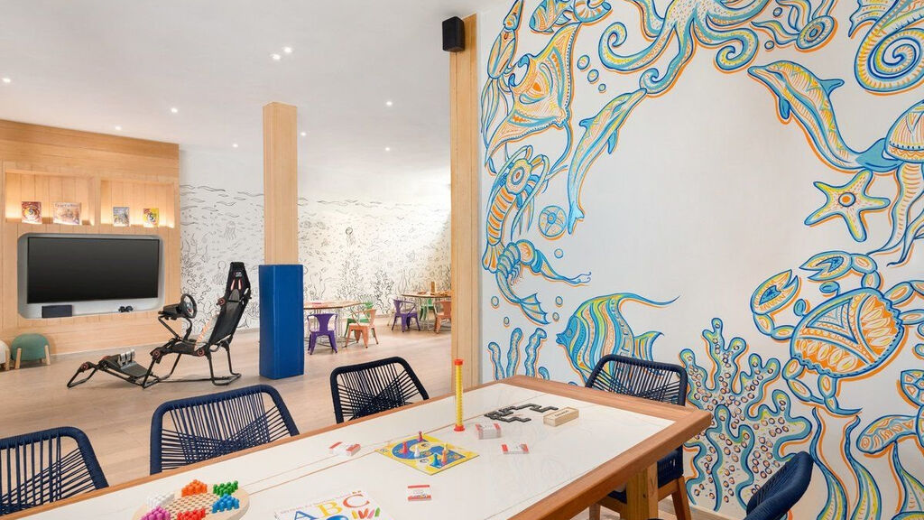 Hilton Maldives Amingiri Resort & Spa