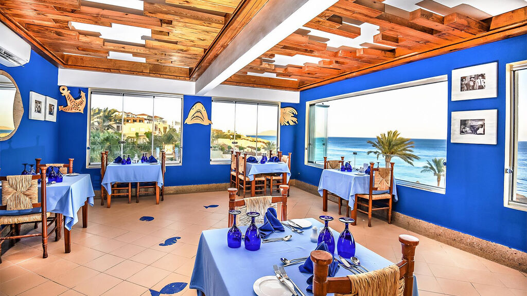 Doubletree By Hilton Sharks Bay